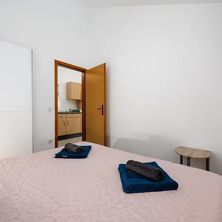 Apartment More